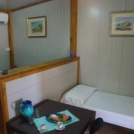 Camping Jonio Πάρκο διακοπών Κατάνια